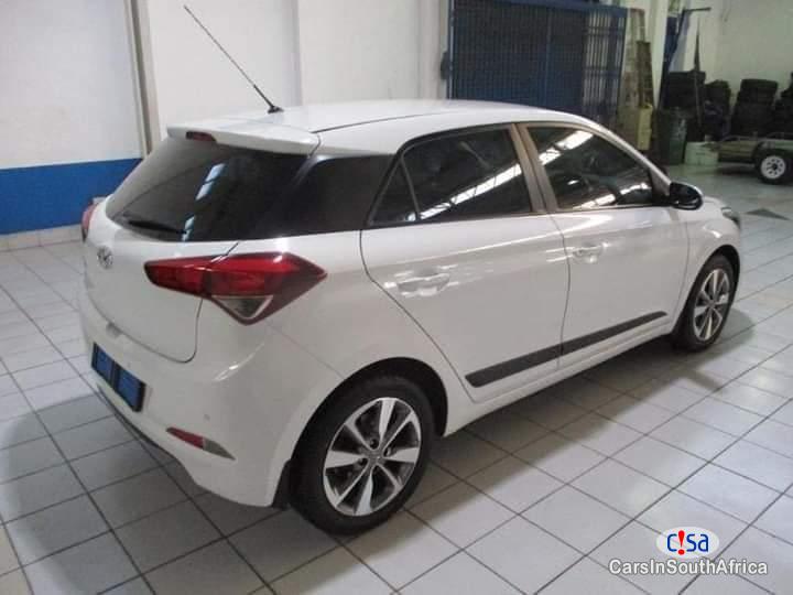 Hyundai i20 1.2 Motion Manual 2017 - image 3