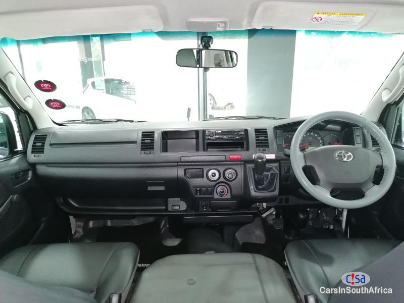 Toyota Quantum 2.5D4D SESIFIKIRE...0679505805 Manual 2019 in South Africa - image