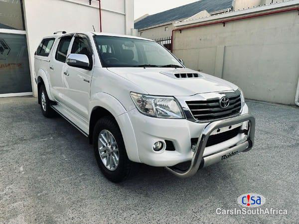 Toyota Hilux 3.0 D-4D Manual 2015 - image 4