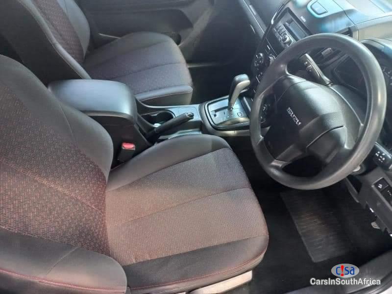Isuzu D-Max 250 Automatic 2020 in South Africa