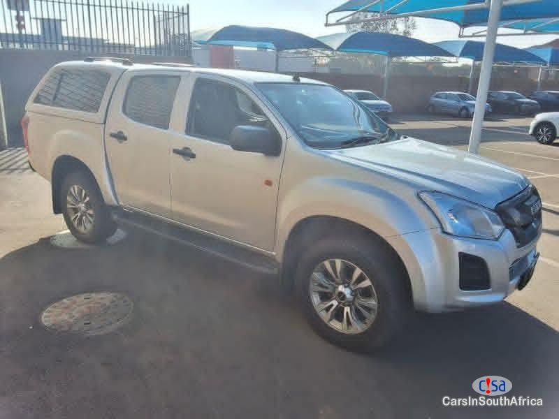 Isuzu D-MAX 2.5 Automatic 2022