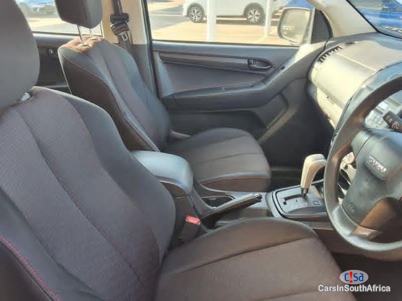 Isuzu D-MAX 2.5 Automatic 2022 in Mpumalanga - image
