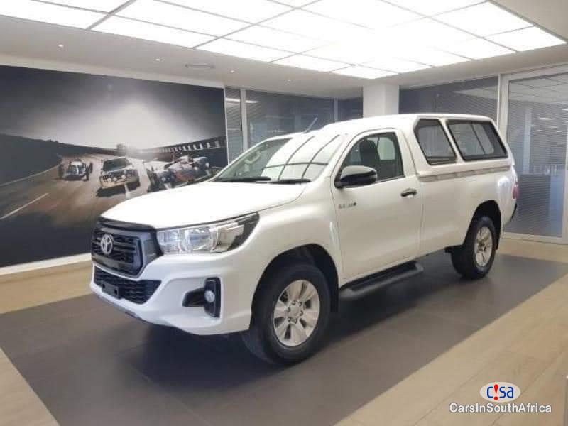 Toyota Hilux 2.4GD6 Manual 2020 - image 2