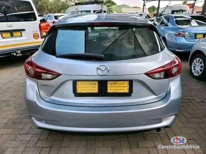 Mazda Mazda3 1.5 Dynamic Manual 2016 - image 2