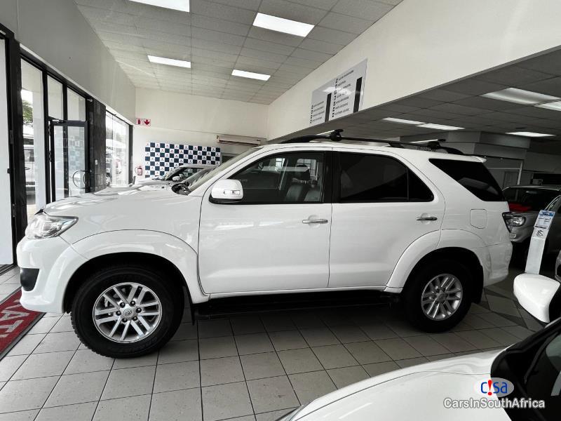 Toyota Fortuner 3.0D4D4x4 Raised Body Automatic 2015 in South Africa