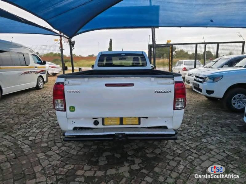 Toyota Hilux 2.4 GD6 MANUAL 0813350925 Manual 2018