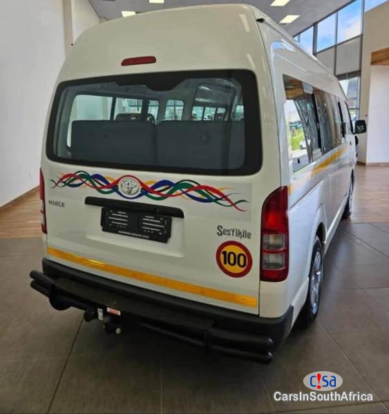 Toyota Quantum Sesfikile 2.5 D4-D 16 Seat Manual 2019 - image 4