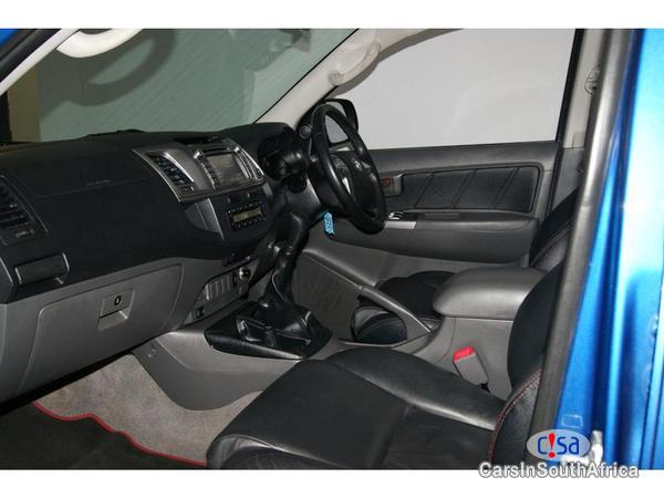Toyota Hilux Manual 2014 in South Africa