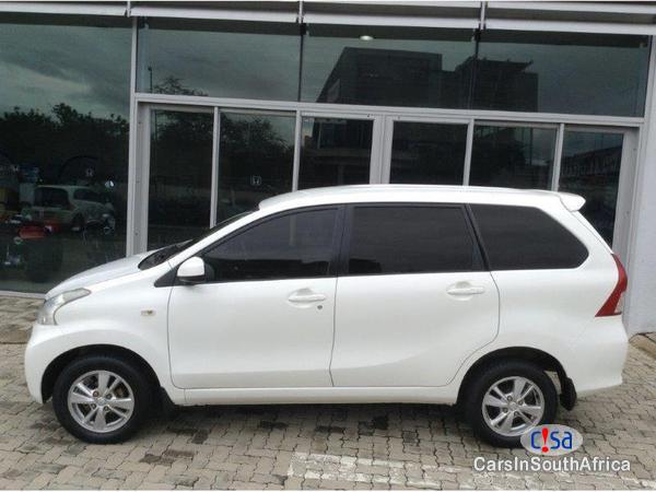 Toyota Avanza Manual 2012 - image 2