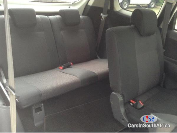 Toyota Avanza Manual 2012 - image 9