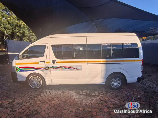 Toyota Quantum 2.5 D-4D Sesfikile 16-Seat Manual 2018 - image 2