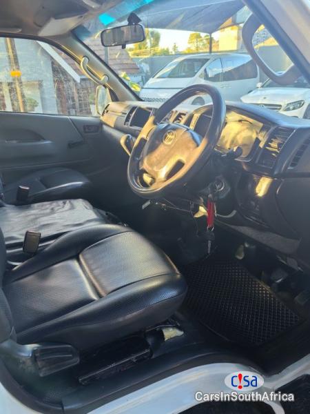 Toyota Quantum 2.5 D-4D Sesfikile 16-Seat Manual 2018 - image 3