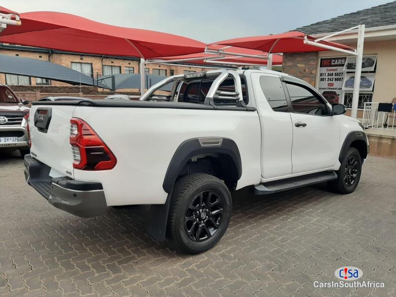 Toyota Hilux 2.8 Automatic 2021 - image 3