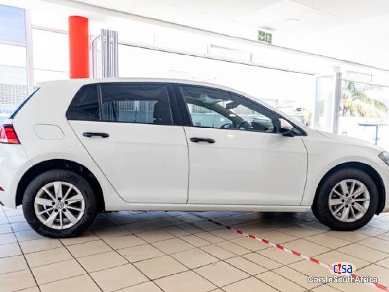 Volkswagen Golf 1.0 Manual 2020 - image 3