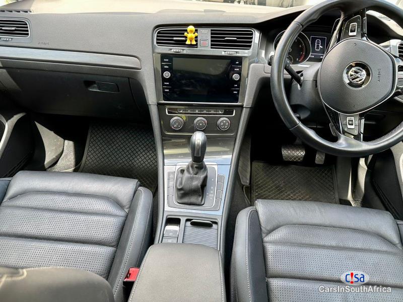 Volkswagen Golf 1.4 Automatic 2020 - image 3