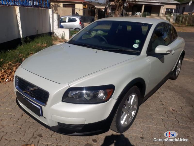 Volvo C30 1.6Elite Manual 2013 - image 3