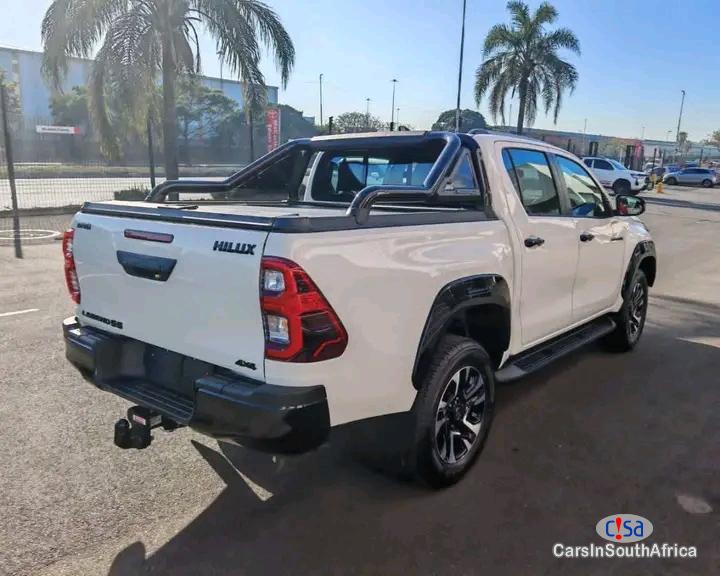 Toyota Hilux Legend 50 2.8 /// Whatsapp Or Call > 0705009841 Automatic 2024 - image 2