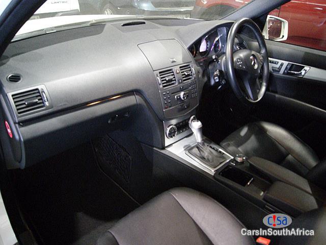 Mercedes Benz C-Class Automatic 2009 - image 11