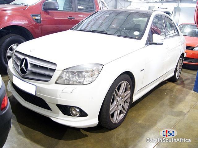 Mercedes Benz C-Class Automatic 2009 - image 8