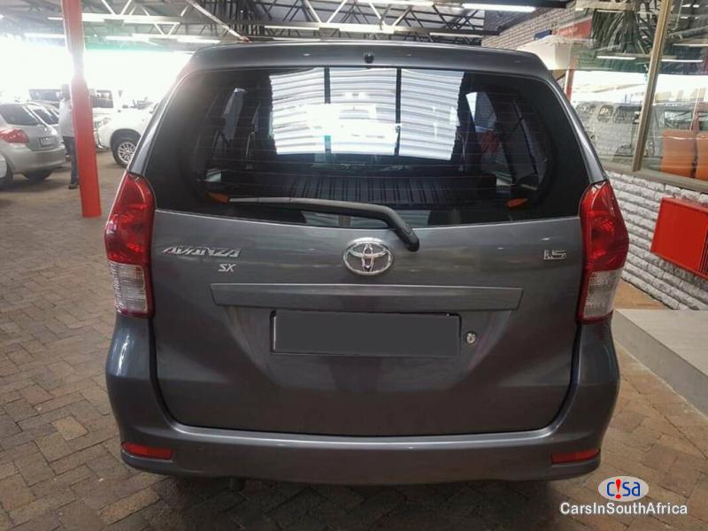 Toyota Avanza 1.5 Manual 2015 - image 4