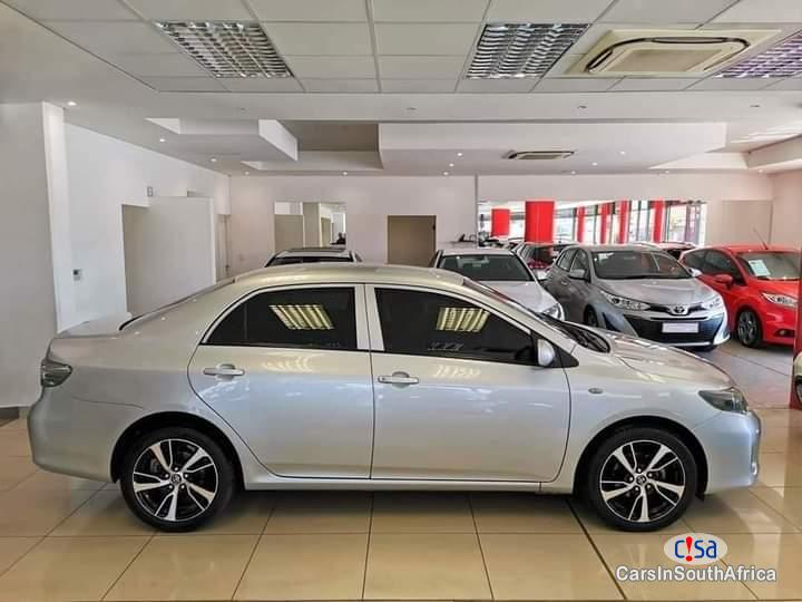 Toyota Corolla Quest 1.6 Manual 2019 - image 3