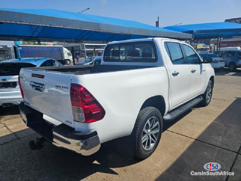 Toyota Hilux 2.8GD-6 Raider Manual 2018 in South Africa