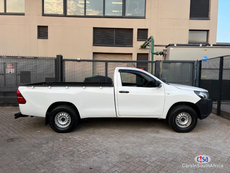 Toyota Hilux 2.4 / Whatsapp Call 068 346 6875 Manual 2019
