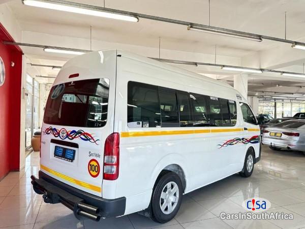 Toyota Quantum 2.5 D-4D Sesfikile 16-Seat Manual 2022 - image 2