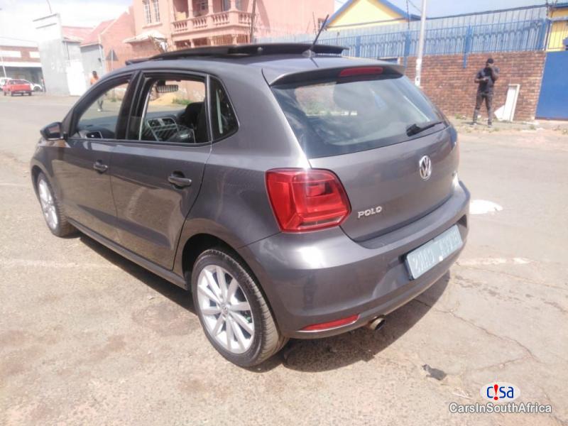 Volkswagen Polo 1.2 Manual 2015 - image 2