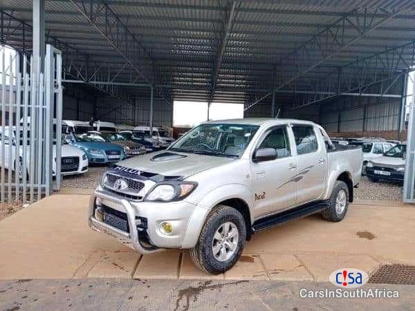 Pictures of Toyota Hilux 2.7 Vvti Double Cab Manual 2014
