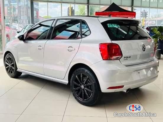 Volkswagen Polo 1 40671651564 Manual 2015 - image 6