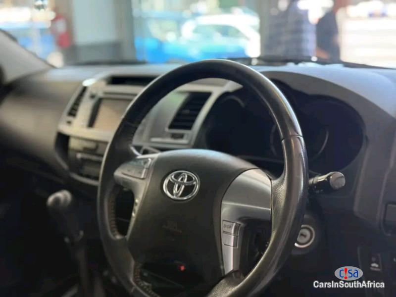 Toyota Hilux 3.0 D4D LEGEND 45 RAIDER [0817579183] Manual 2015 - image 8