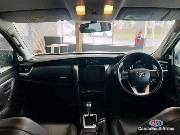 Toyota Fortuner Automatic 2022 - image 4