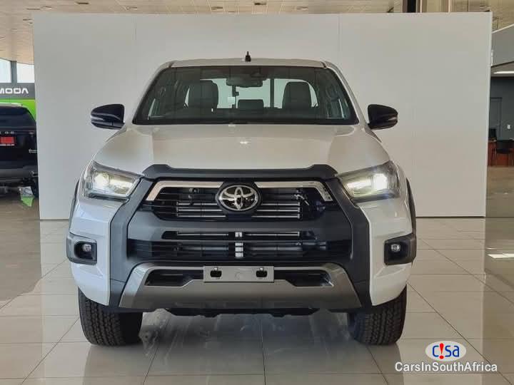Pictures of Toyota Hilux Automatic 2017