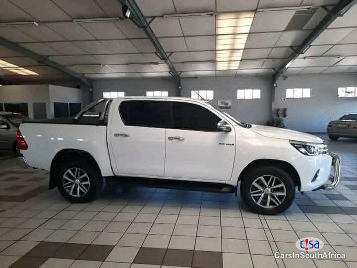 Toyota Hilux Automatic 2018 - image 5