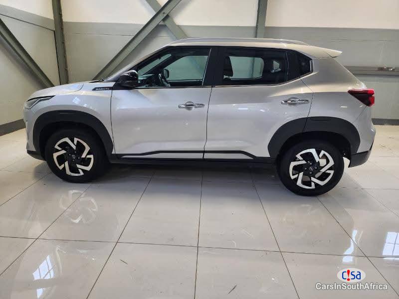 Nissan Magnite 1.0 Turbo Accenta Plus Automatic 2023 - image 5
