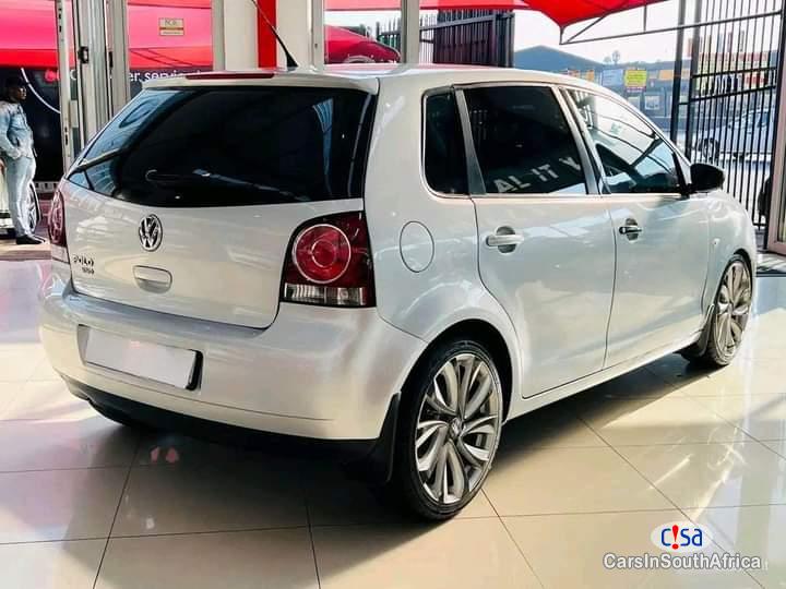 Volkswagen Polo 1.4 Automatic 2015 - image 2