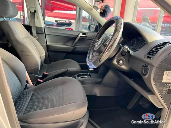 Volkswagen Polo 1.4 Automatic 2015 - image 4