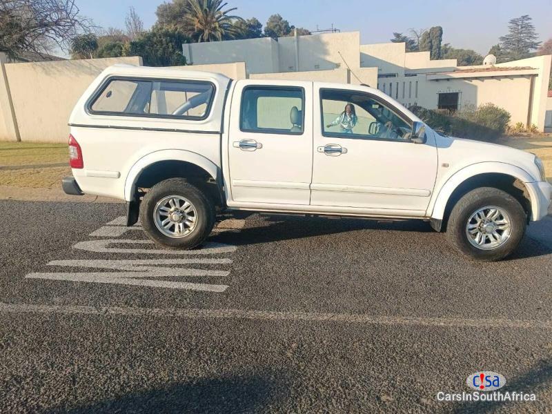 Picture of Isuzu KB300 300 Manual 2007