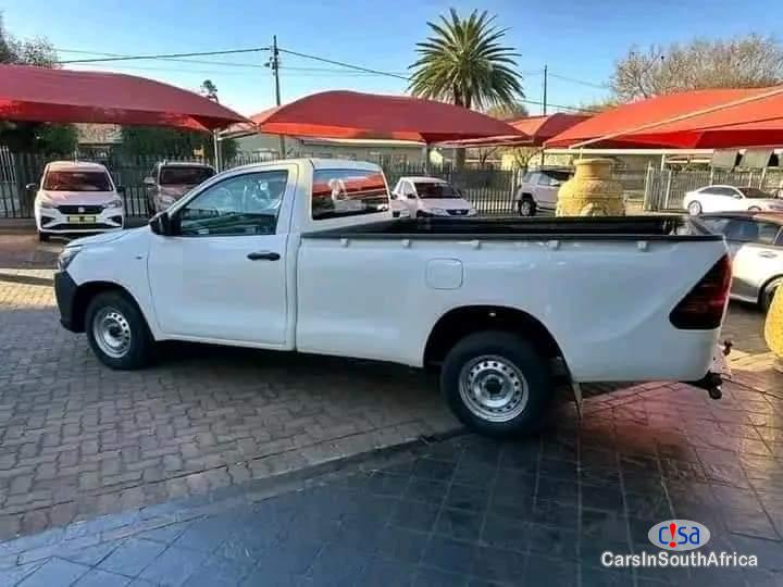 Toyota Hilux 2.4GD Manual 2020 - image 2