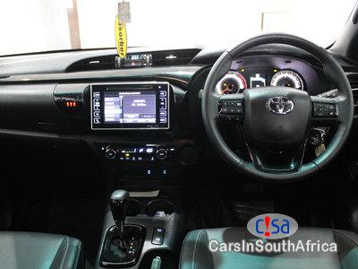 Toyota Hilux 2.8 GD-6 RB Raider DOUBLE CAB BAKKIE AUTO LG50 Automatic 2018 in North West - image