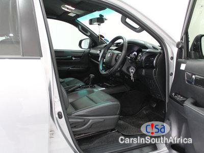 Toyota Hilux 2.8 GD-6 RB Raider DOUBLE CAB BAKKIE AUTO LG50 Automatic 2018 - image 9