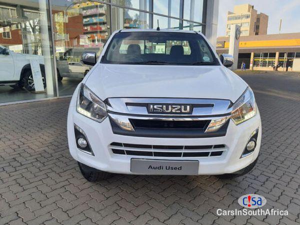 Isuzu 2.5 Manual 2019 - image 4