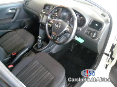 Volkswagen Polo 1.2 Manual 2017 - image 6