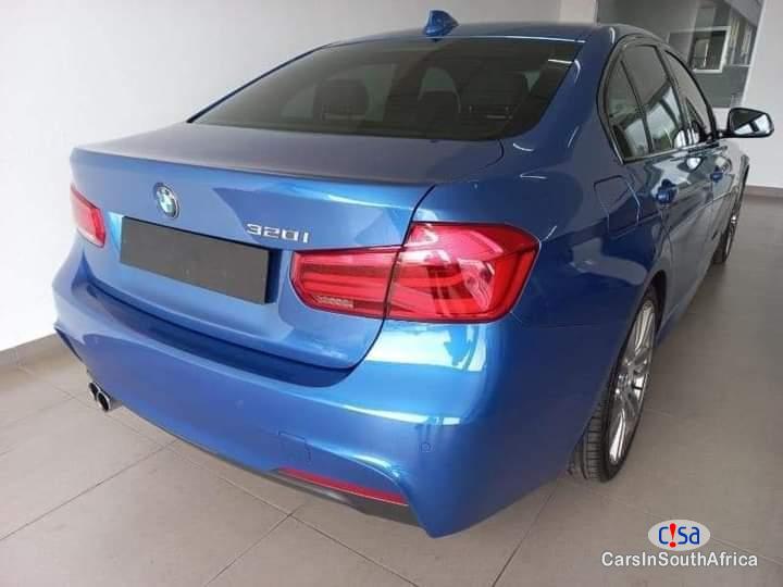 BMW 3-Series 320i Automatic 2015 - image 5