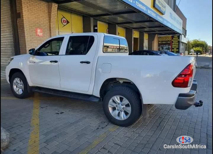 Toyota Hilux 2.8GD Manual 2021