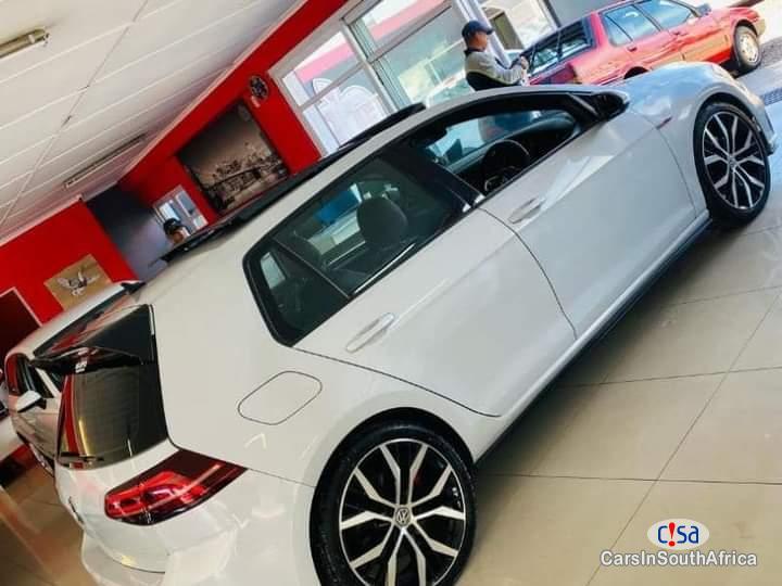 Volkswagen Golf 2.0 Automatic 2018 - image 3