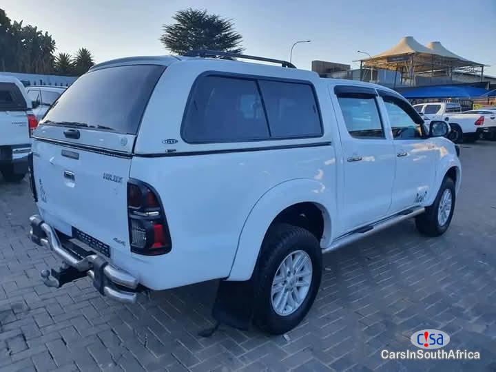 Toyota Hilux 3.0 Manual 2016 - image 2