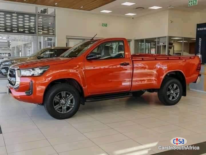 Toyota Hilux 2.4GD Manual 2018
