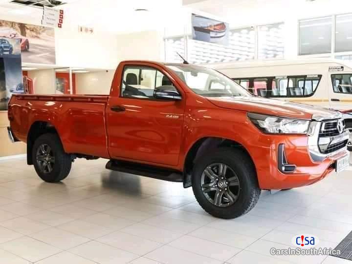 Toyota Hilux 2.4GD Manual 2018 - image 5